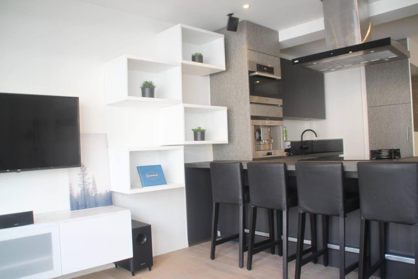 Leon-rens, Op 1 Minuut Het Appartement *