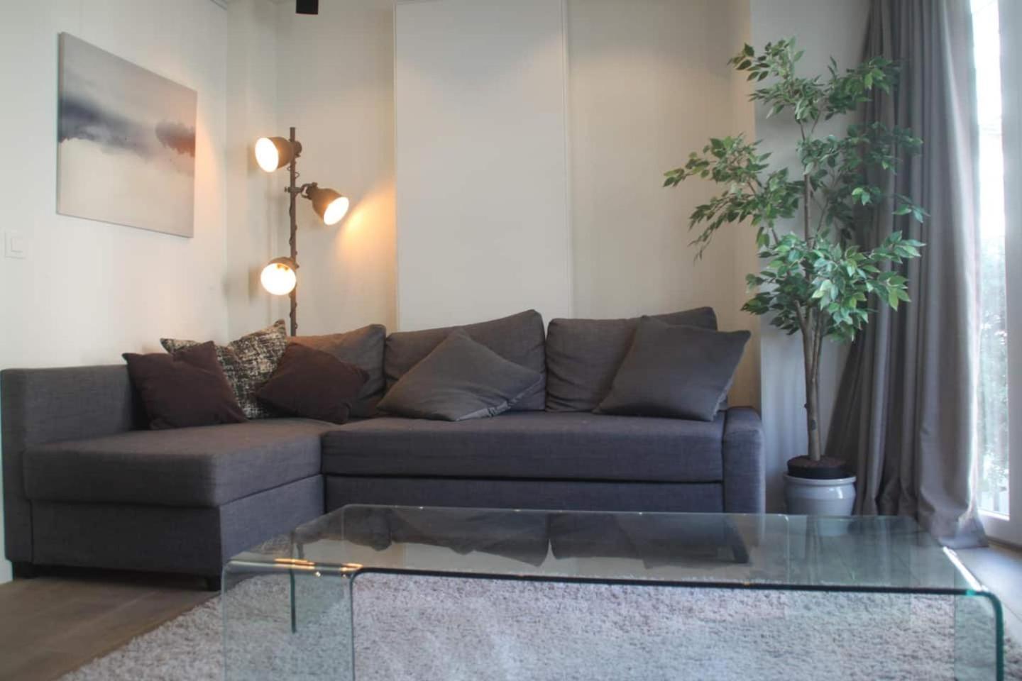 Leon-rens, Op 1 Minuut Het Appartement Oostende